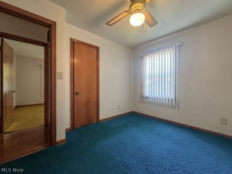 319 Summit Avenue Niles OH 44446
