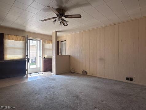 319 Summit Avenue Niles OH 44446