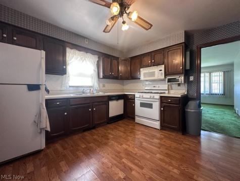 319 Summit Avenue Niles OH 44446