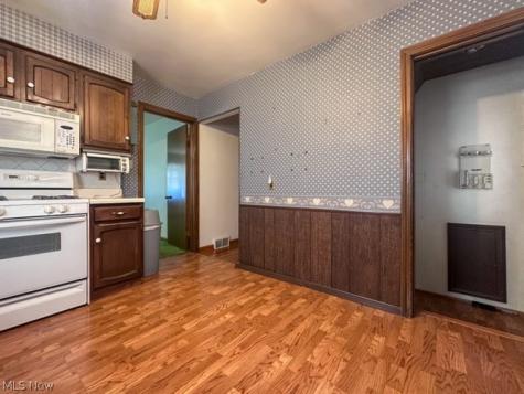 319 Summit Avenue Niles OH 44446