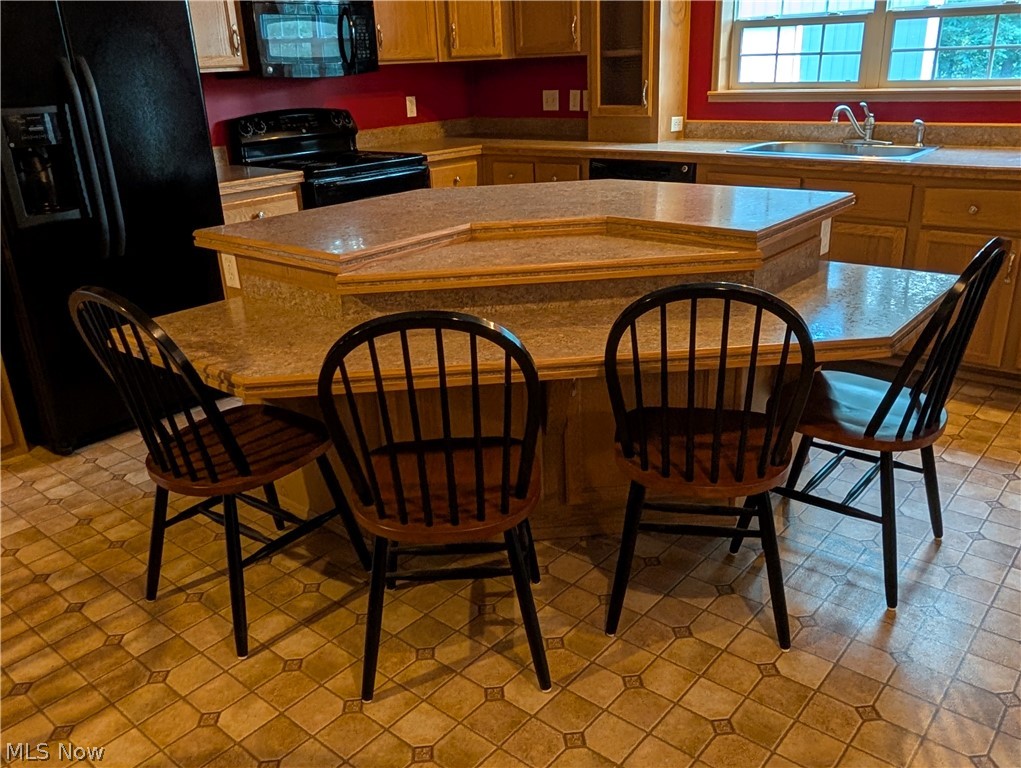 13683 E Pike Road Cambridge OH 43725