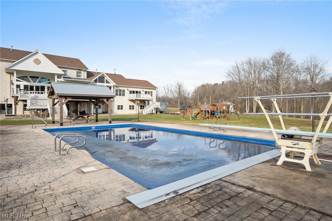 9419 Robinson Road Chardon OH 44024