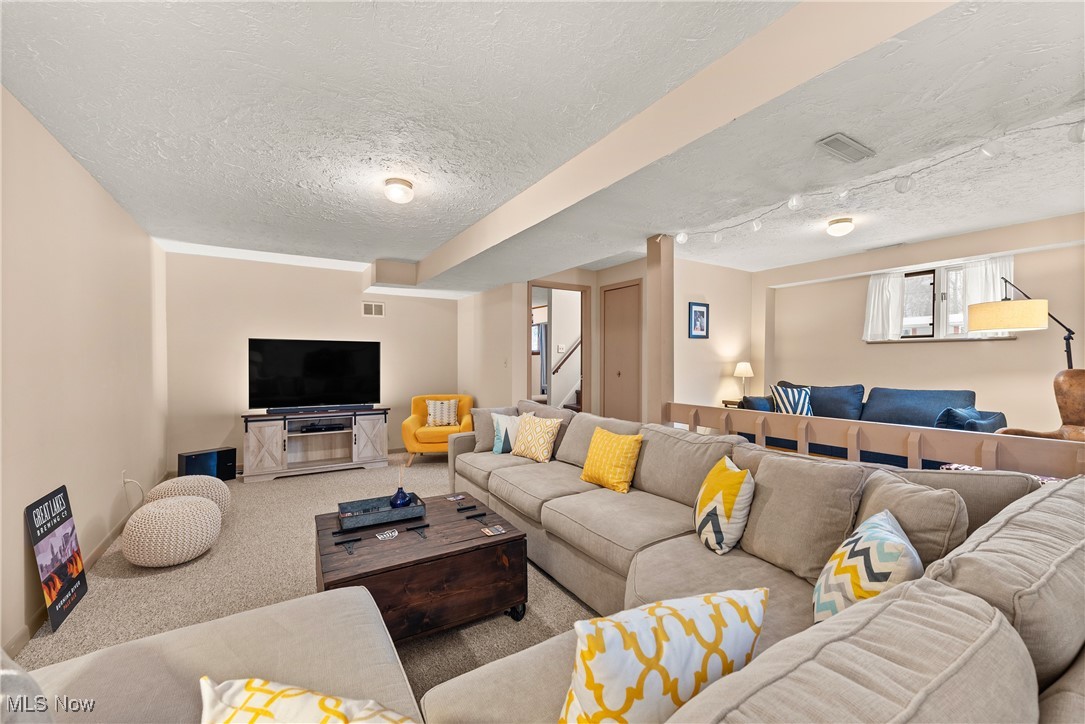 4505 Bramley Drive Mantua OH 44255