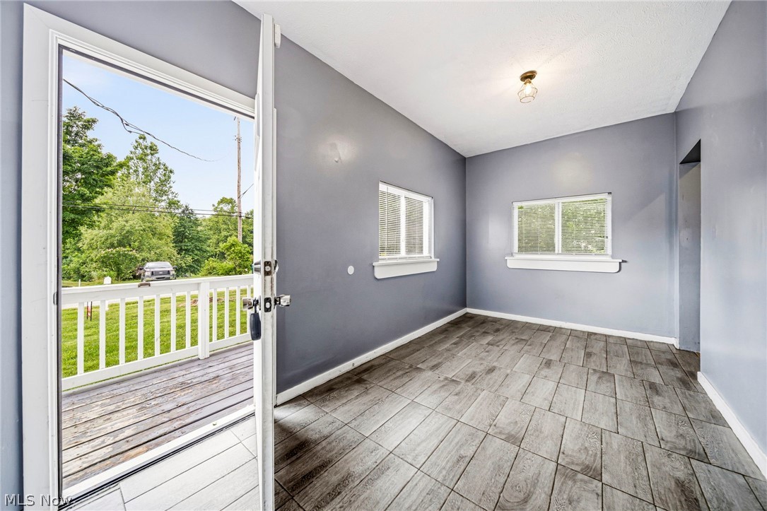 2885 E Water Street Rock Creek OH 44084