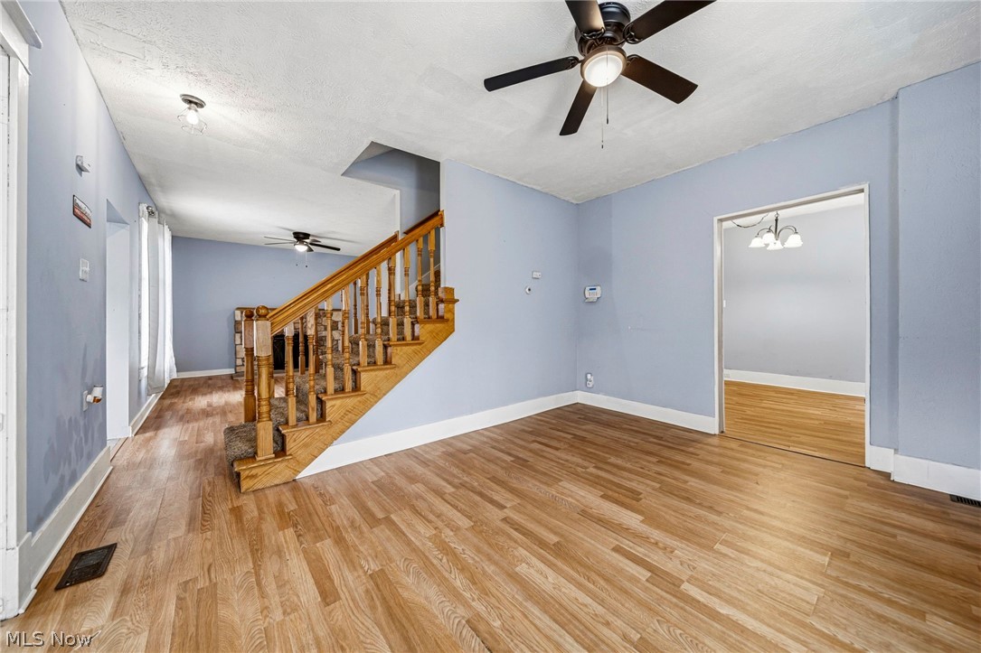 2885 E Water Street Rock Creek OH 44084
