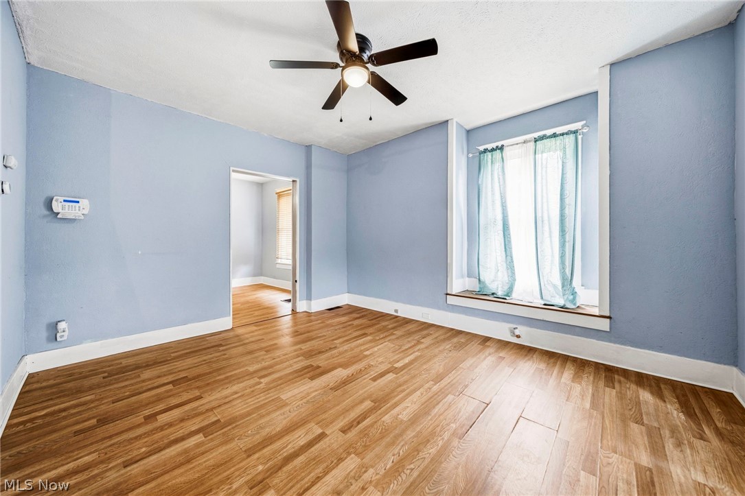2885 E Water Street Rock Creek OH 44084