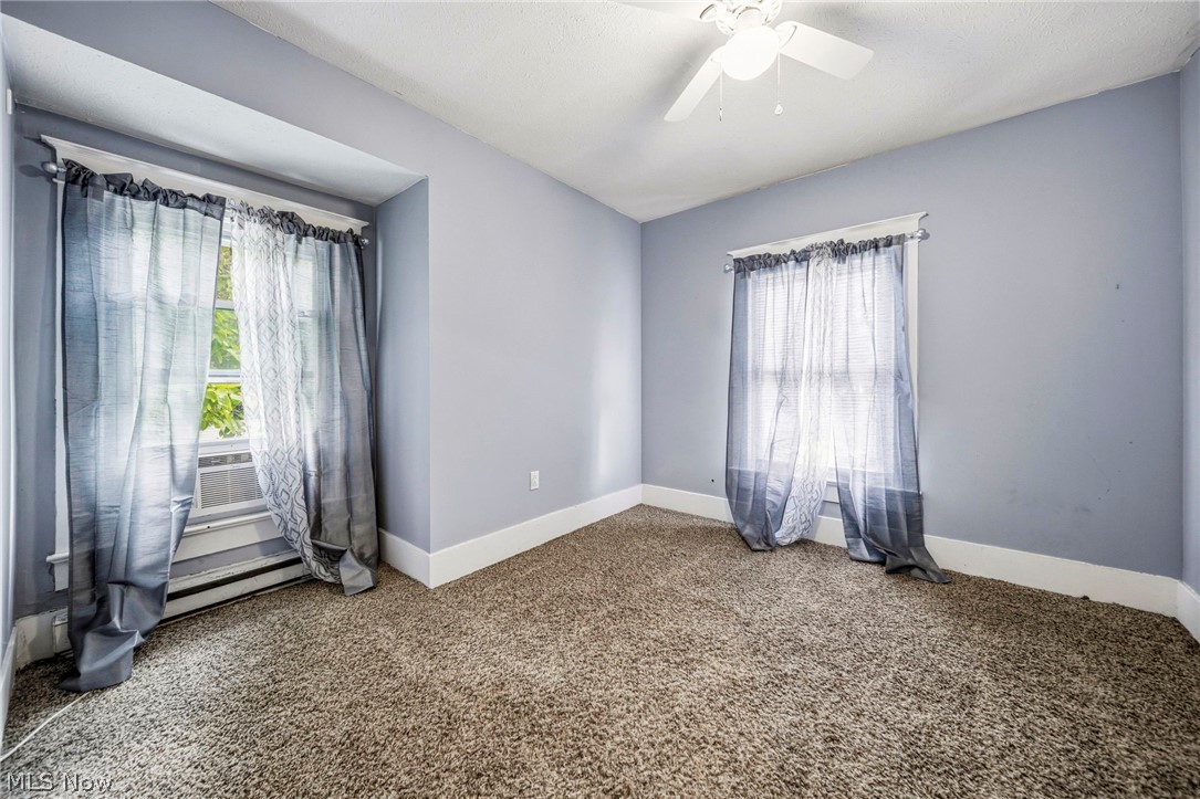2885 E Water Street Rock Creek OH 44084