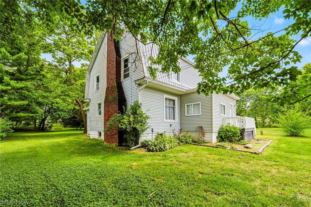 2885 E Water Street Rock Creek OH 44084