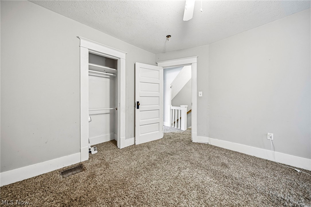 2885 E Water Street Rock Creek OH 44084
