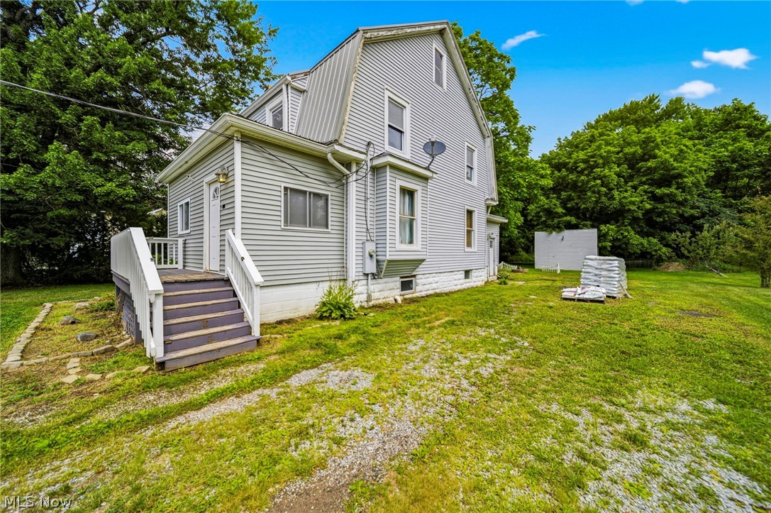 2885 E Water Street Rock Creek OH 44084