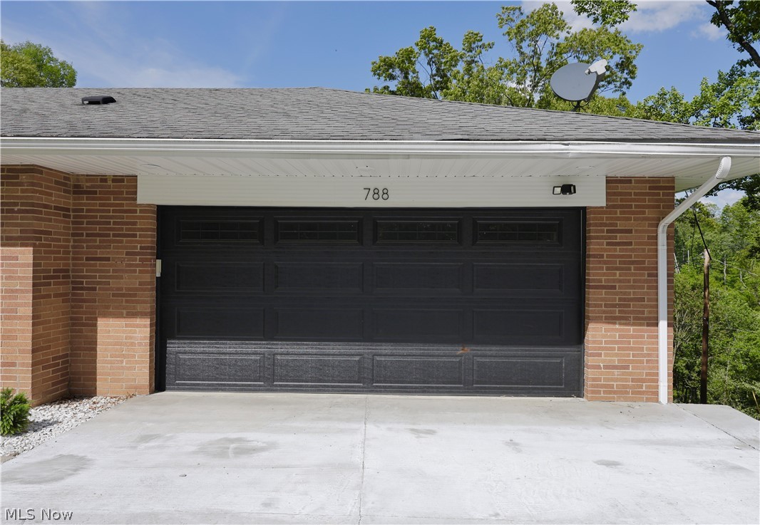 788 Ridgewood Drive Coshocton OH 43812