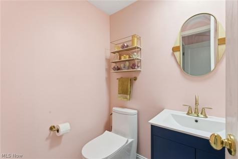 14401 Trenton Avenue Strongsville OH 44136