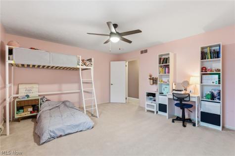 14401 Trenton Avenue Strongsville OH 44136
