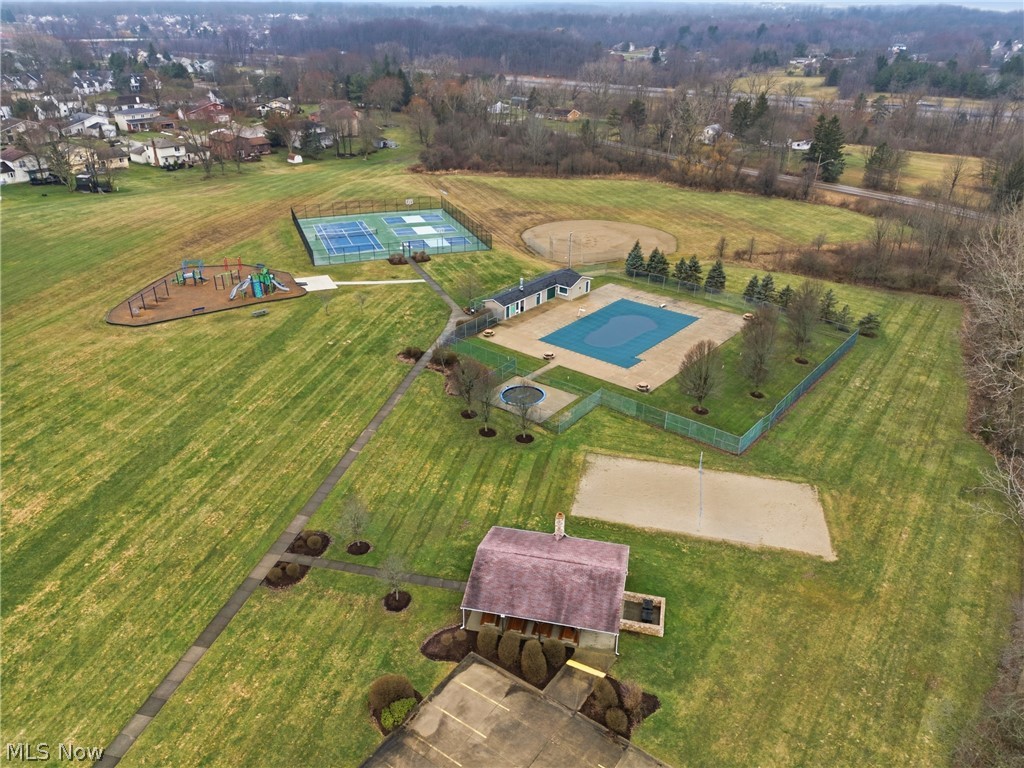 14401 Trenton Avenue Strongsville OH 44136