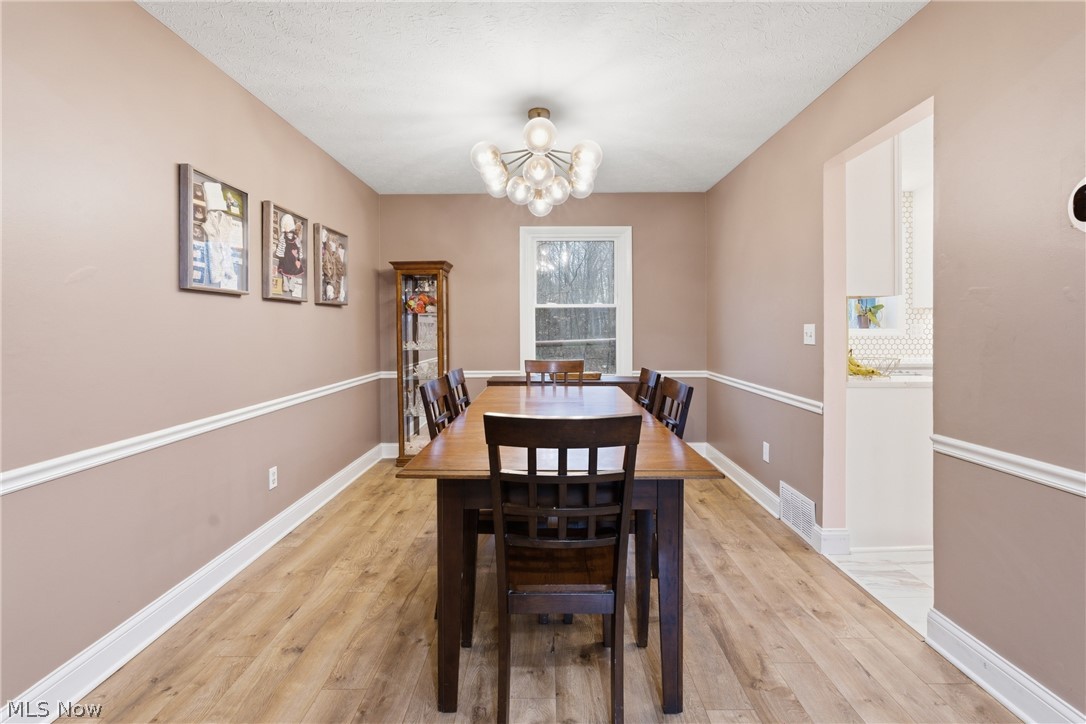 14401 Trenton Avenue Strongsville OH 44136