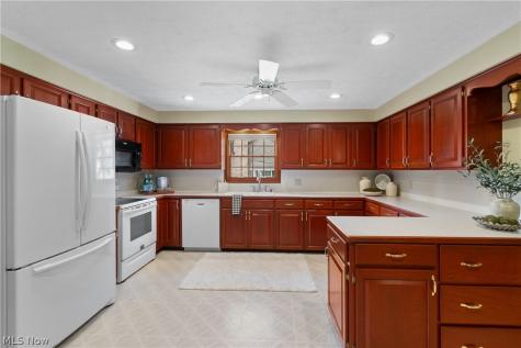 1300 7th Street NE North Canton OH 44720