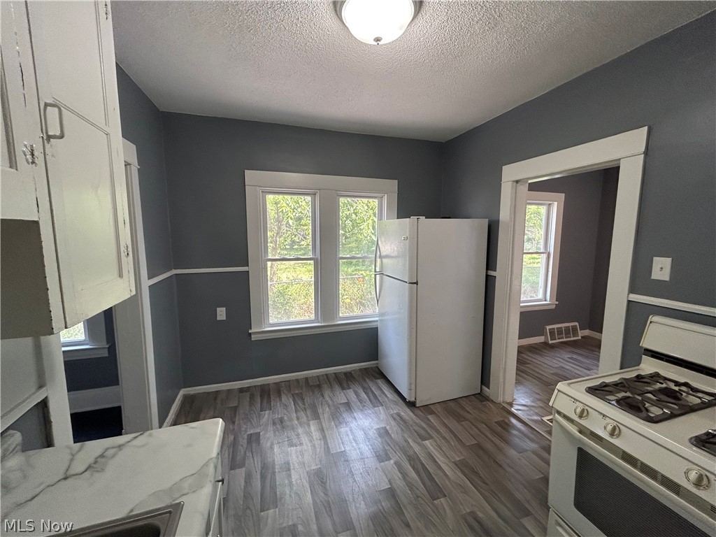 8910 Harris Avenue Cleveland OH 44104