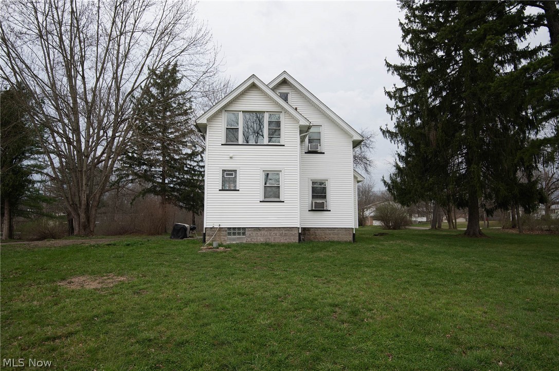 2816 Hoagland Blackstub Road Cortland OH 44410