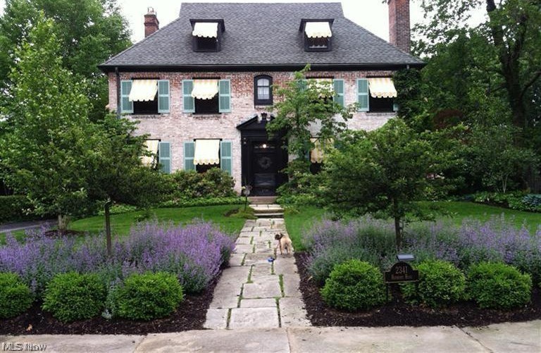 2341 Roxboro Road Cleveland Heights OH 44106