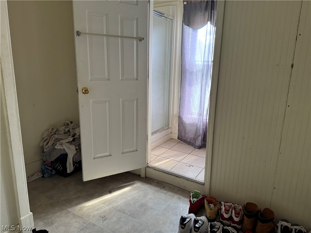411 Kirn Avenue Akron OH 44304