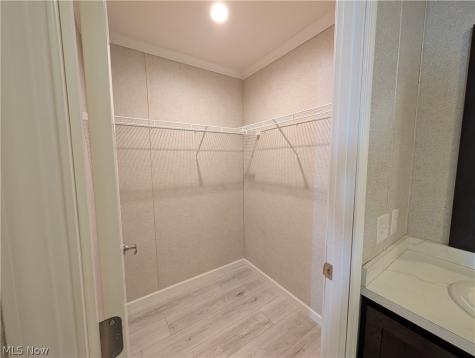 205 Greenbriar Drive Elyria OH 44035