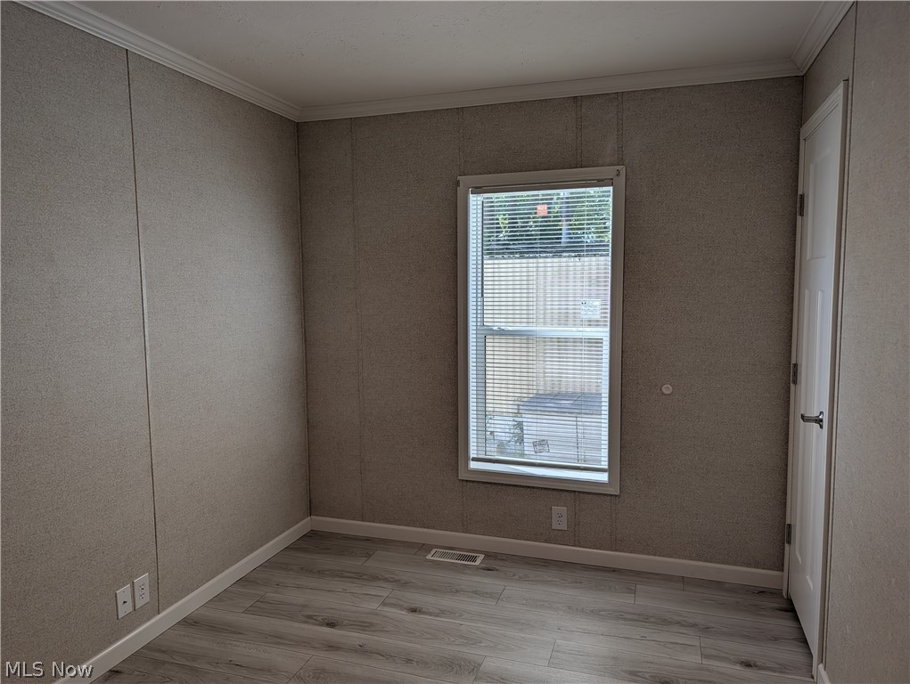 205 Greenbriar Drive Elyria OH 44035