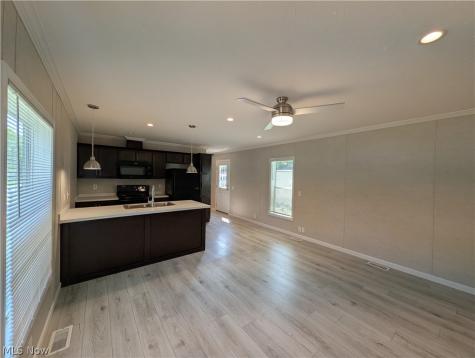 205 Greenbriar Drive Elyria OH 44035