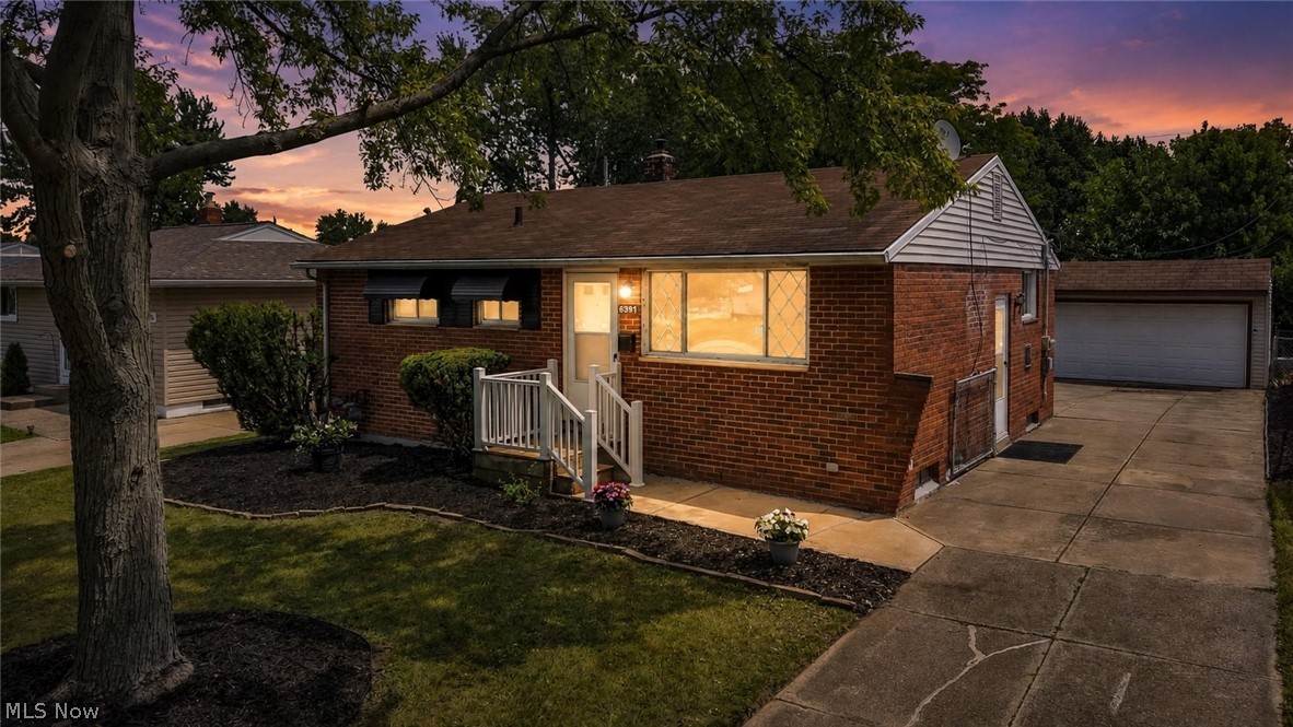 6391 Sandfield Drive Brook Park OH 44142