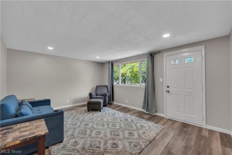 6391 Sandfield Drive Brook Park OH 44142