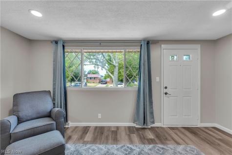 6391 Sandfield Drive Brook Park OH 44142