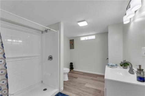 6391 Sandfield Drive Brook Park OH 44142