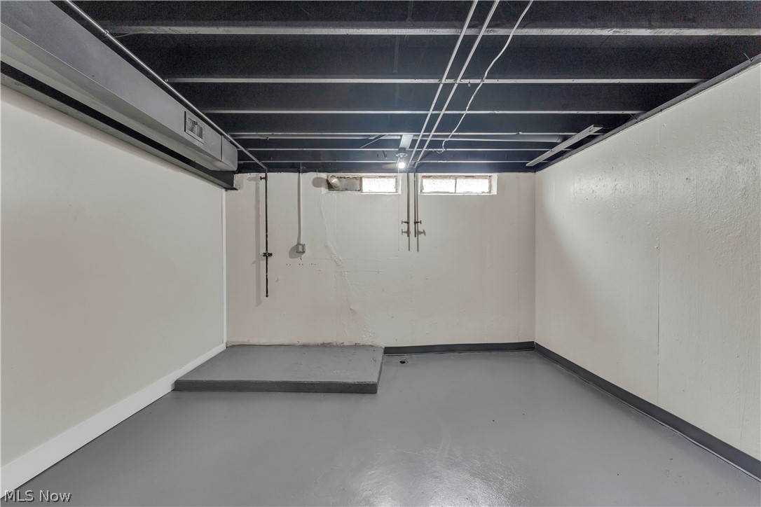 6391 Sandfield Drive Brook Park OH 44142