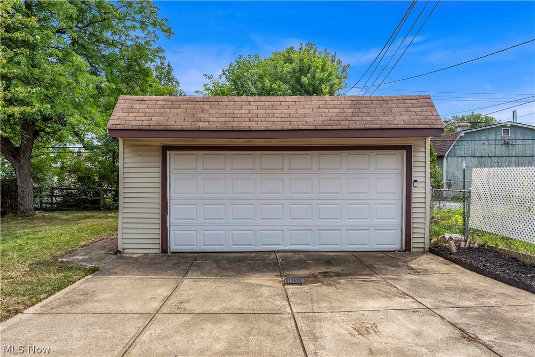 6391 Sandfield Drive Brook Park OH 44142