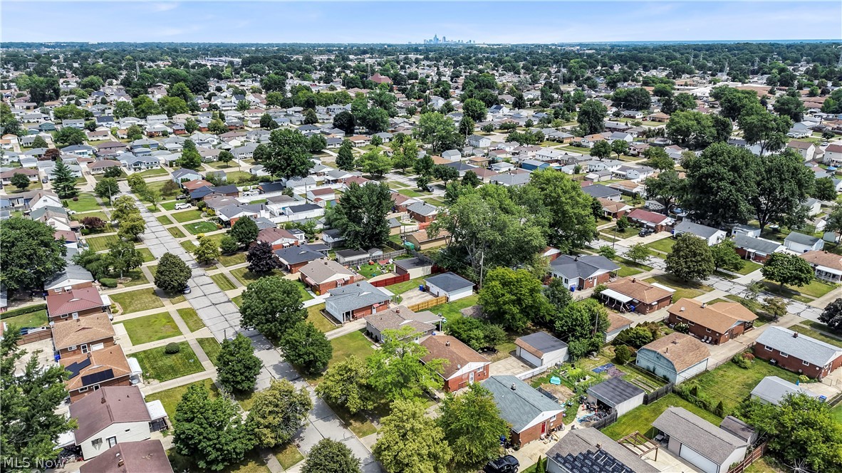 6391 Sandfield Drive Brook Park OH 44142