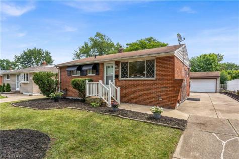 6391 Sandfield Drive Brook Park OH 44142