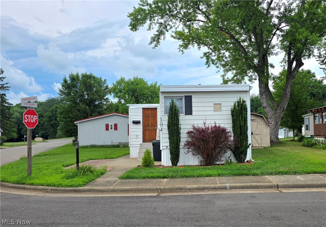 104 Tarpon Circle SE New Philadelphia OH 44663