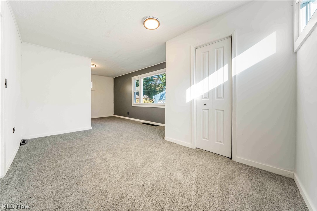 19401 Meredith Avenue Euclid OH 44119