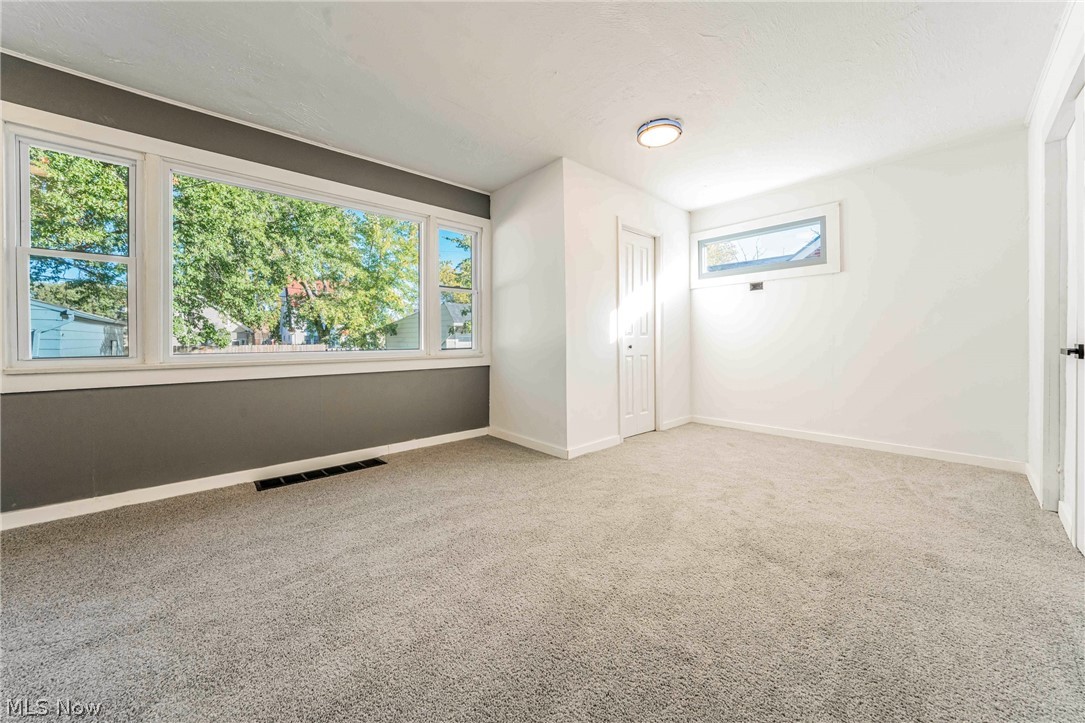19401 Meredith Avenue Euclid OH 44119