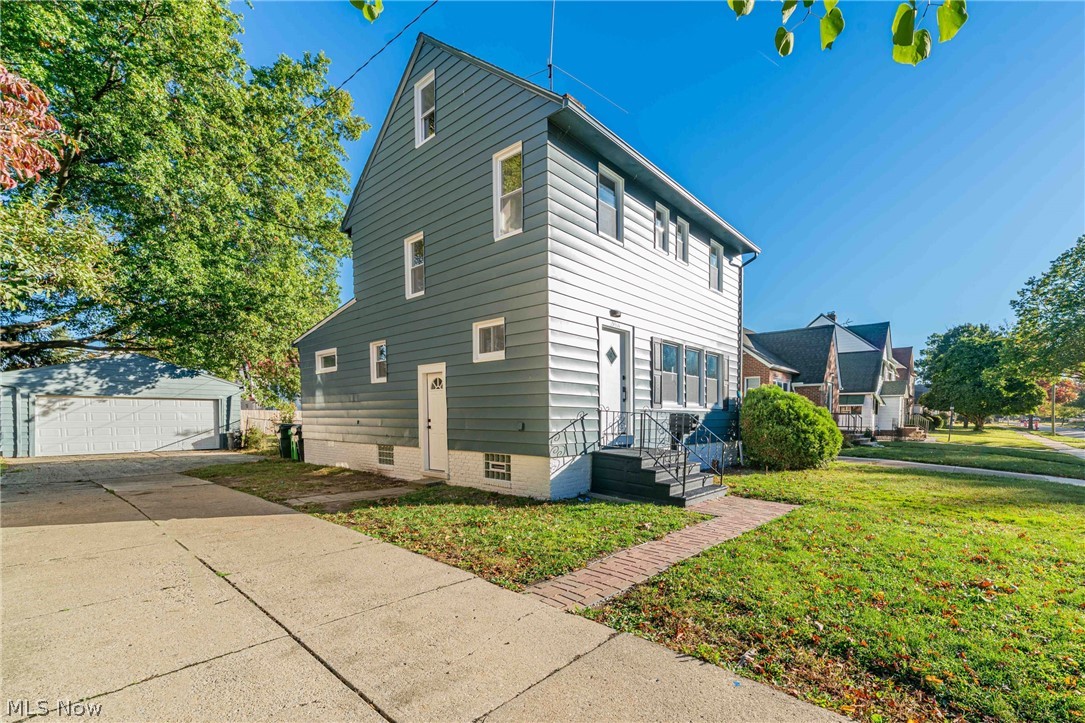 19401 Meredith Avenue Euclid OH 44119