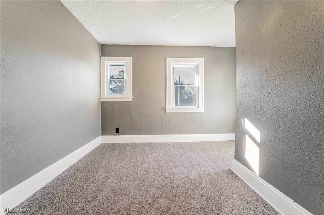 19401 Meredith Avenue Euclid OH 44119