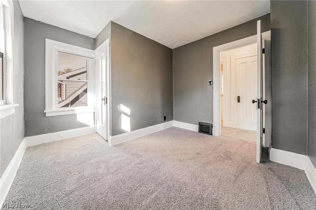 19401 Meredith Avenue Euclid OH 44119