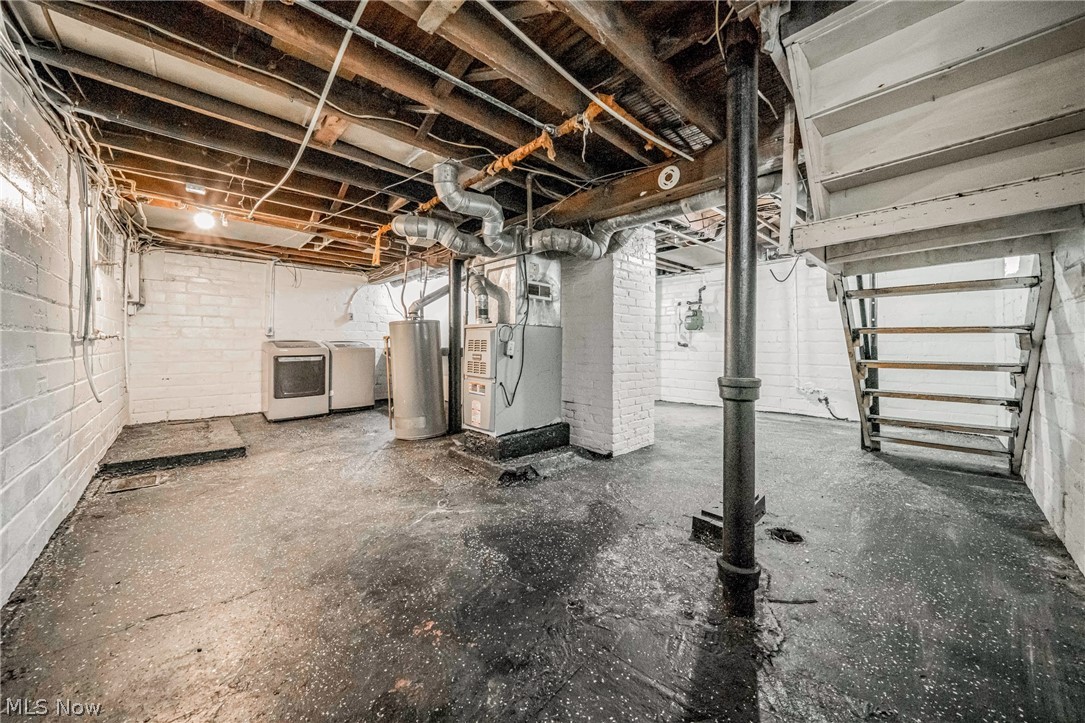 19401 Meredith Avenue Euclid OH 44119