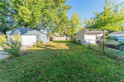 19401 Meredith Avenue Euclid OH 44119