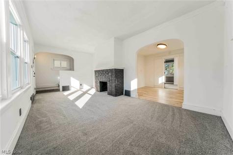 19401 Meredith Avenue Euclid OH 44119