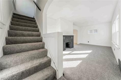 19401 Meredith Avenue Euclid OH 44119