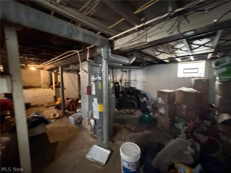 3942 Poe Avenue Cleveland OH 44109