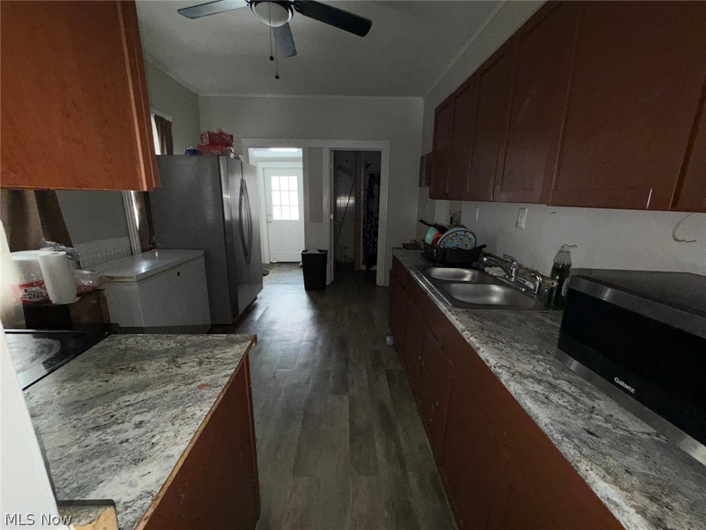 3942 Poe Avenue Cleveland OH 44109