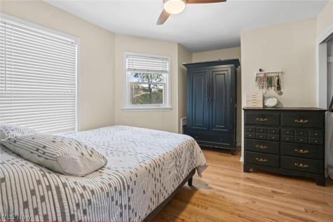 1248 W Clifton Boulevard Lakewood OH 44107