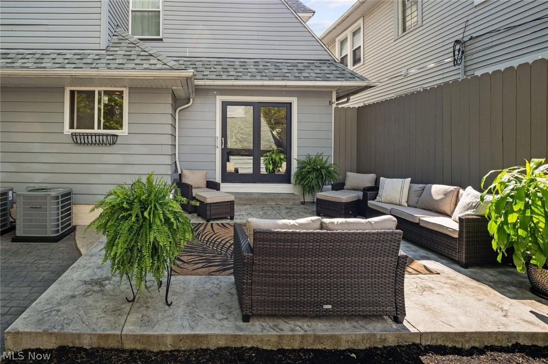 1248 W Clifton Boulevard Lakewood OH 44107