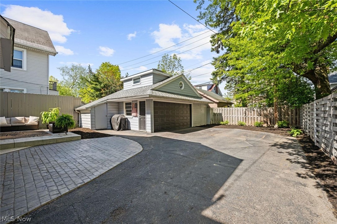 1248 W Clifton Boulevard Lakewood OH 44107
